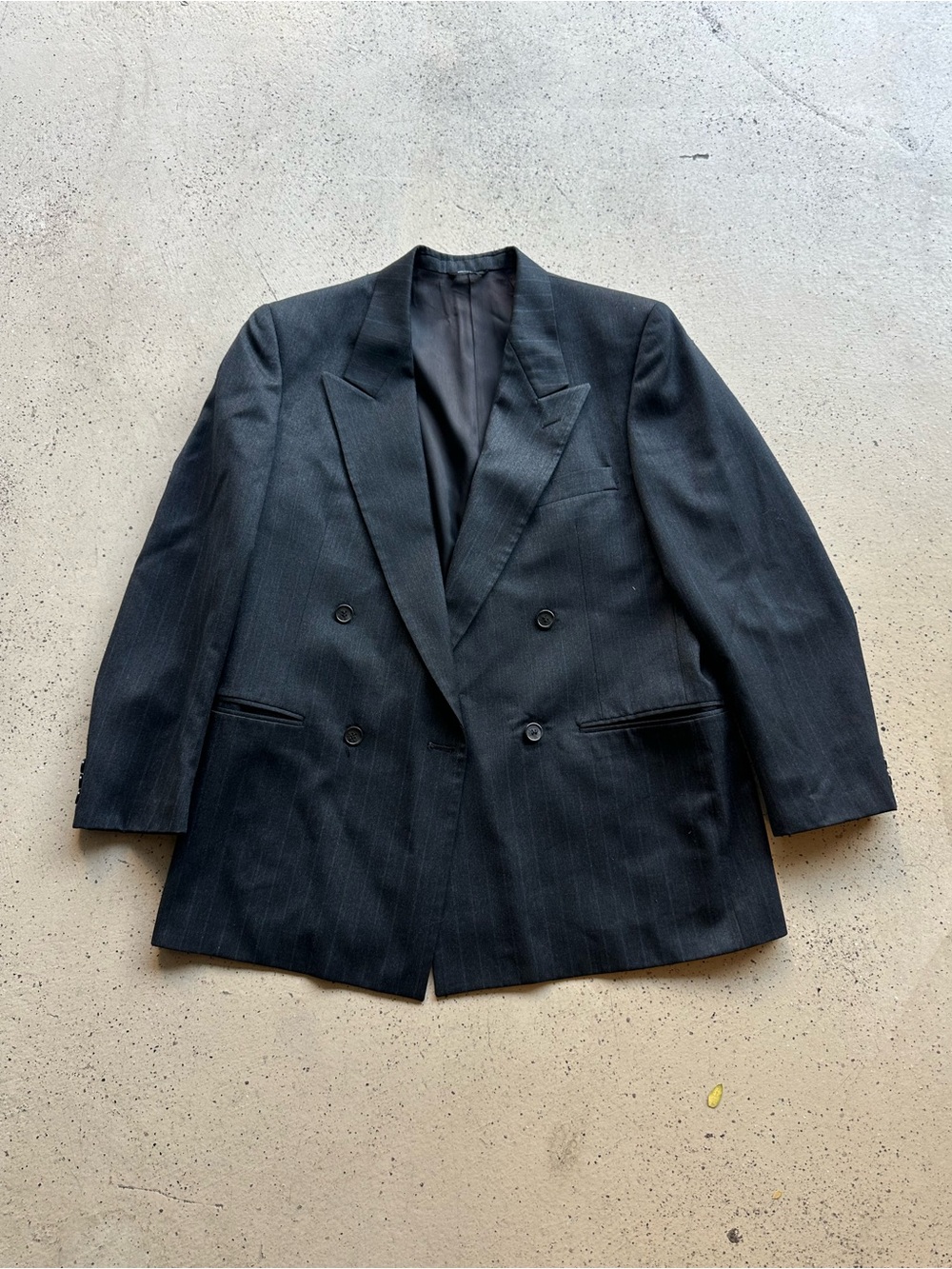 Double-Breasted Dark Charcoal/Black Pinstripe Suit Blazer